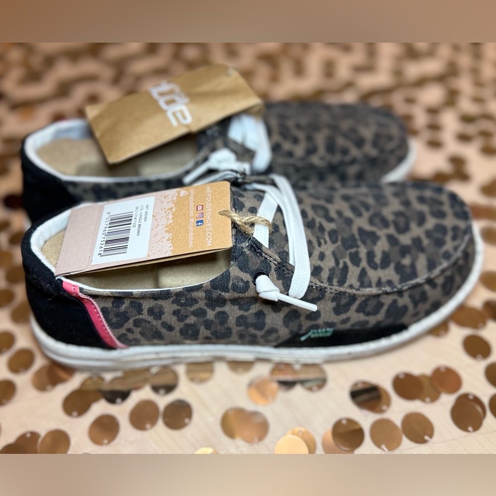 Women’s Jungle Brown~ Leopord “Wendy” Hey Dudes - Picture 2 of 11